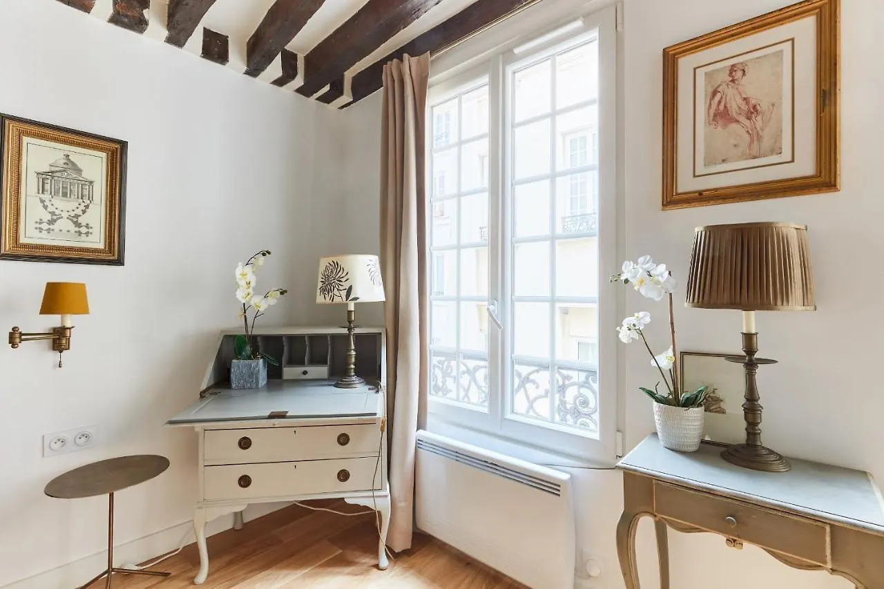 Rue Des Gravilliers - City Apartment Paris