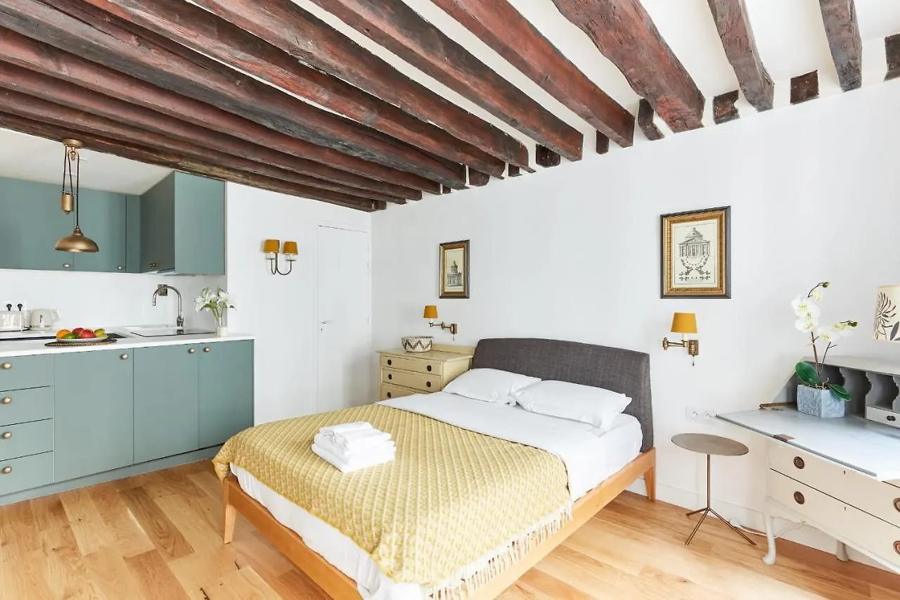 Rue Des Gravilliers - City Apartment Paris