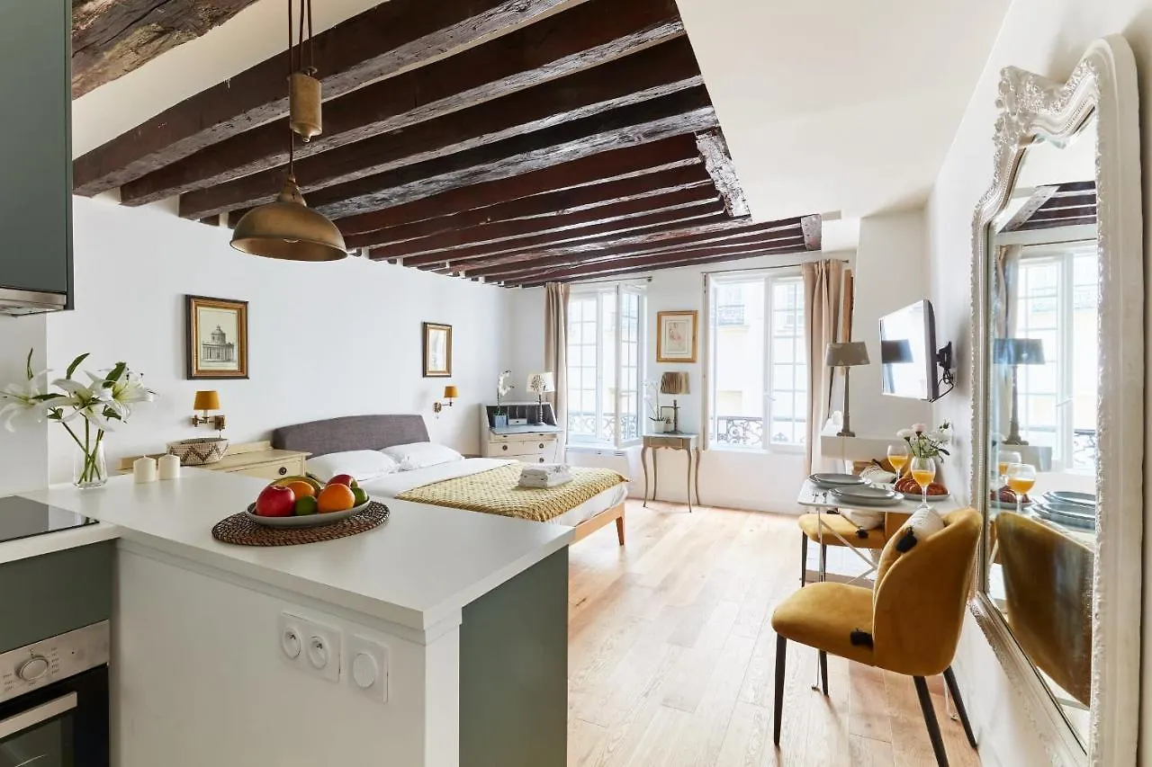 Rue Des Gravilliers - City Apartment Paris