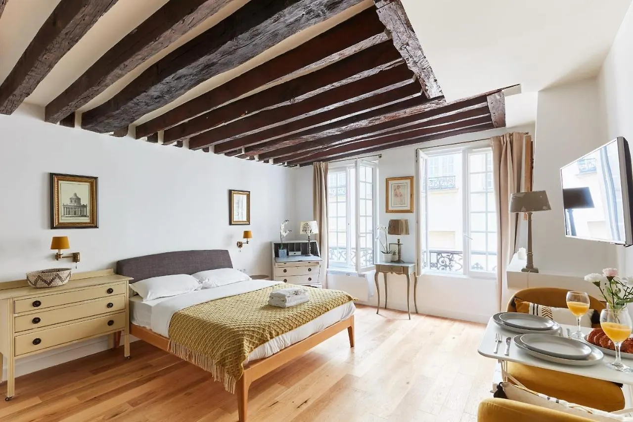 Rue Des Gravilliers - City Apartment Paris France