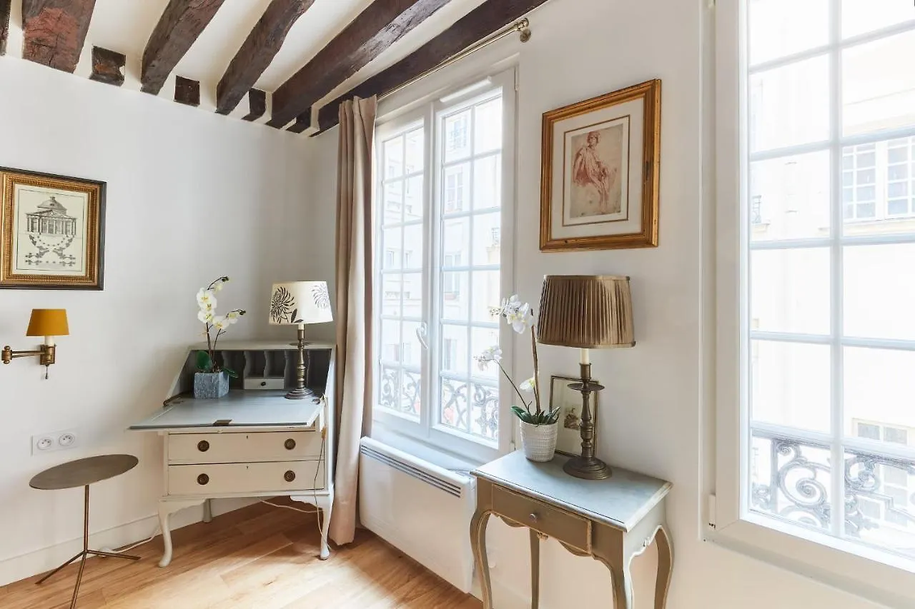 Rue Des Gravilliers - City Apartment Paris